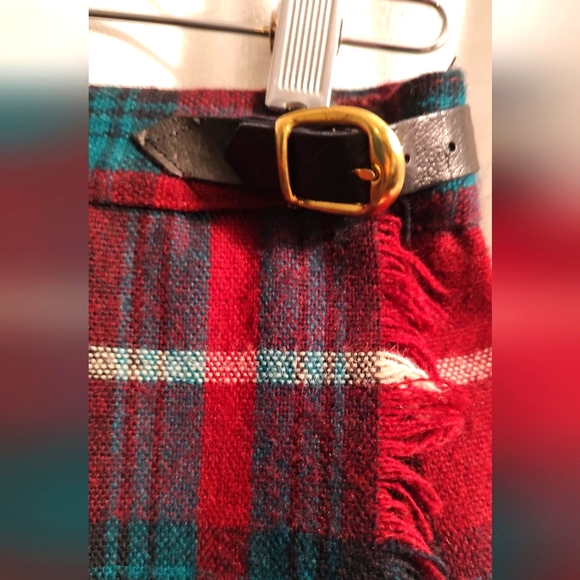 Vintage Red Plaid Scottish Skirt with Pin - Picture 5 of 7